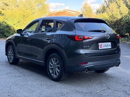 2024 Mazda CX-5 II Рестайлинг, серый, 2133000 рублей, вид 5