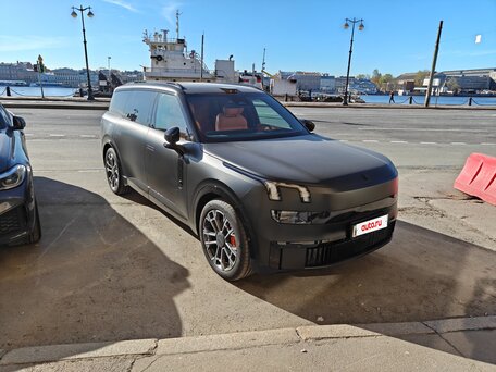 2025 Lynk & Co 900, чёрный, вид 3