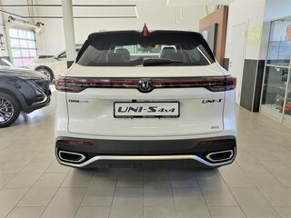 2026 Changan UNI-S I Рестайлинг, белый, 3079900 рублей, вид 4
