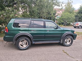 2000 Mitsubishi Montero Sport I, зелёный, 650000 рублей, вид 2