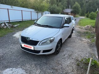 2011 Skoda Fabia II Рестайлинг, белый, 360000 рублей, вид 1
