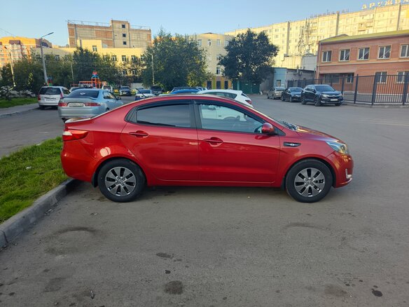 2012 Kia Rio 4-speed III, красный - вид 3
