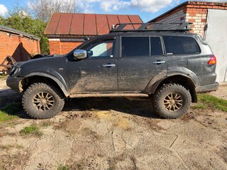2011 Mitsubishi Pajero Sport II, чёрный, 1450000 рублей, вид 4