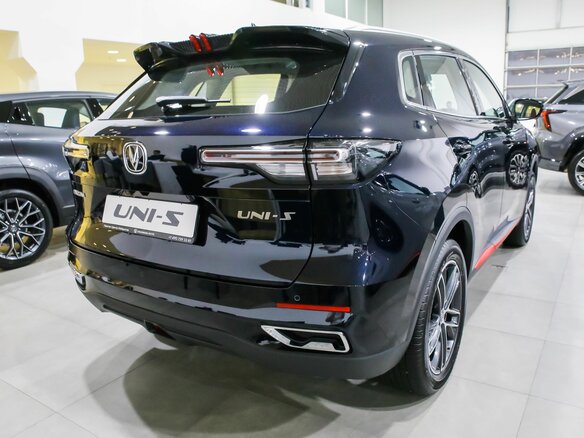 2025 Changan UNI-S I, чёрный - вид 4