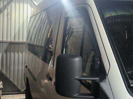 1999 Mercedes-Benz Sprinter, белый, 1800000 рублей, вид 3
