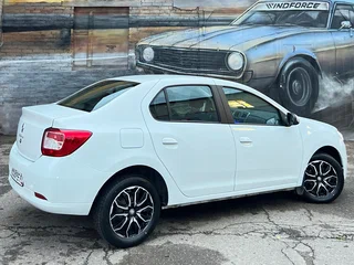 2021 Renault Logan II Рестайлинг, белый, 808000 рублей, вид 5