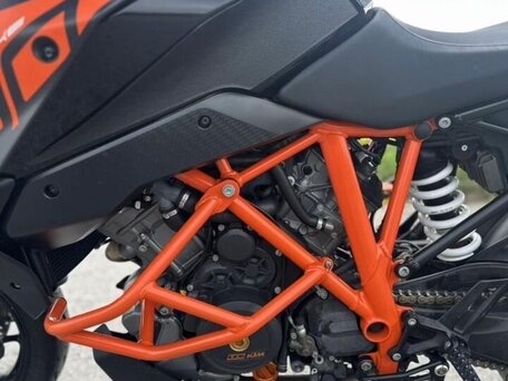 2019 KTM 1290 Super Duke GT, чёрный, 1230000 рублей, вид 5