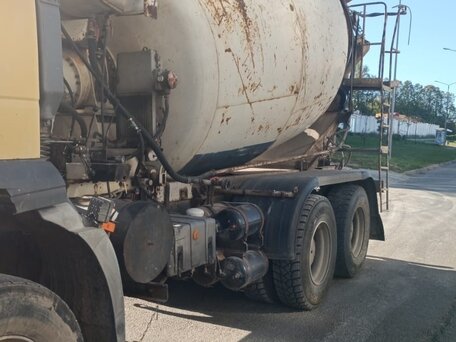 2007 Iveco Trakker, жёлтый, 2990000 рублей, вид 2