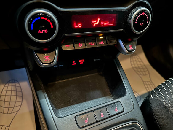 2018 Kia Rio IV, серый, 1199000 рублей - вид 12