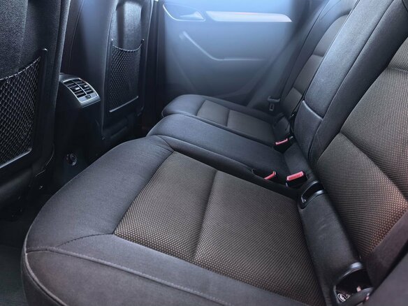 2011 Audi Q3 I (8U), белый, 1319000 рублей - вид 16