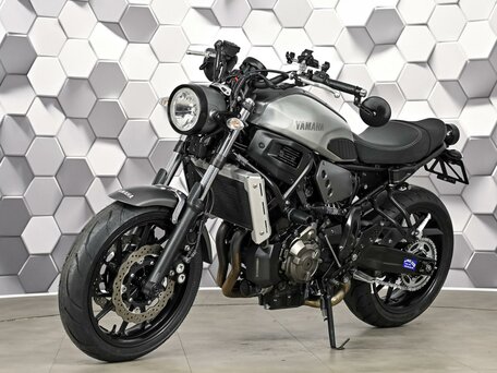 2018 Yamaha XSR700, серый, 677000 рублей, вид 2