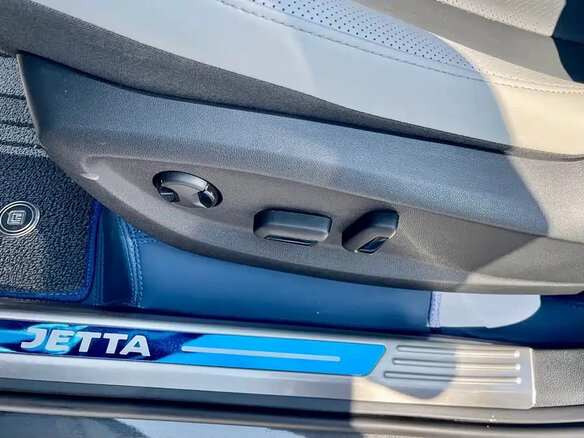 2025 Jetta VS8, чёрный, 2000000 рублей - вид 15