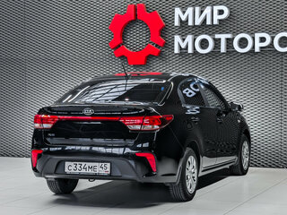 2017 Kia Rio IV, чёрный, 1099000 рублей, вид 4