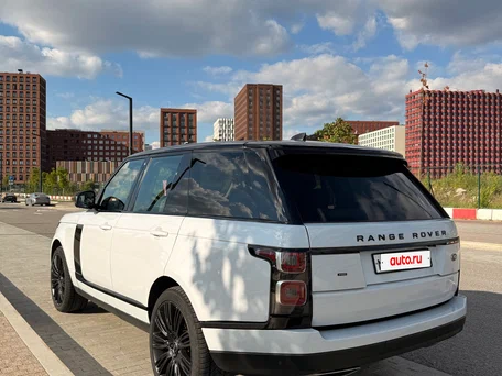 2020 Land Rover Range Rover IV Рестайлинг, белый, 6300000 рублей, вид 4