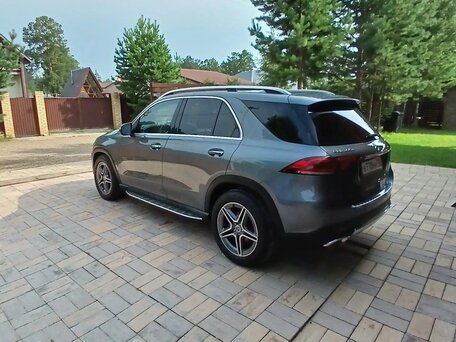 2020 Mercedes-Benz GLE 300 d II (V167), серый, 6300000 рублей, вид 4