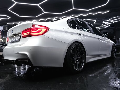 2016 BMW 3 серии 320i VI (F3x) Рестайлинг, белый, 2500000 рублей, вид 5
