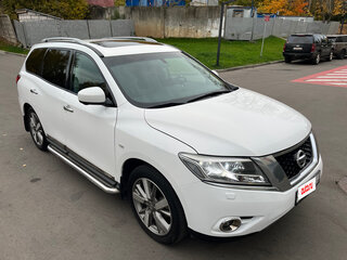 2014 Nissan Pathfinder IV, белый, 2000000 рублей, вид 2