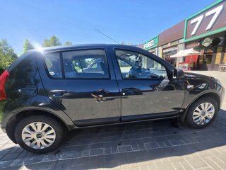 2010 Renault Sandero I, серый, 650000 рублей, вид 5