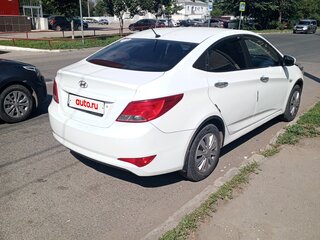 2015 Hyundai Solaris I Рестайлинг, белый, 630000 рублей, вид 4