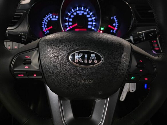 2014 Kia Rio III, серый, 830000 рублей - вид 9