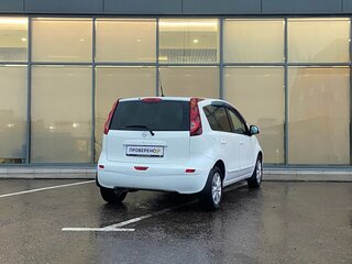 2012 Nissan Note I Рестайлинг, белый, 486000 рублей, вид 4