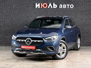 2021 Mercedes-Benz GLA 200 II (H247), синий, 2730000 рублей, вид 1