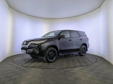 Toyota Fortuner II
