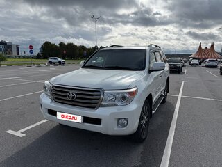 2014 Toyota Land Cruiser 200 Series Рестайлинг 1, белый, 3700000 рублей, вид 2