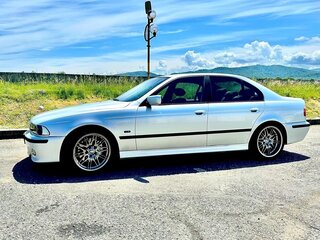 2001 BMW 5 серии 525i IV (E39) Рестайлинг, серый, 1500000 рублей, вид 3
