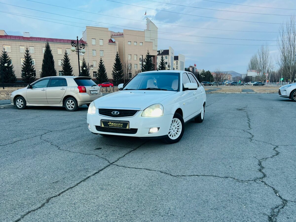 Открыть фотографии: Lada (ВАЗ) Priora I