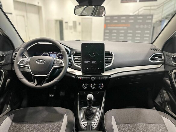 2025 Lada (ВАЗ) Vesta I Рестайлинг (NG), белый - вид 6