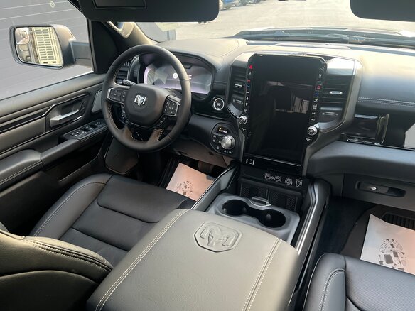 2026 Ram 1500 Rumble Bee V Рестайлинг, зелёный, 10900000 рублей - вид 10