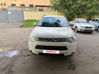 2012 Mitsubishi Outlander III, белый, 750000 рублей, вид 1