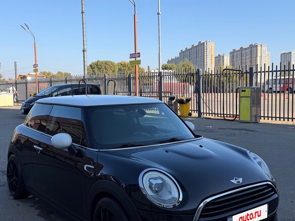 2017 Mini Hatch Cooper III (F55/F56), чёрный, 1300000 рублей