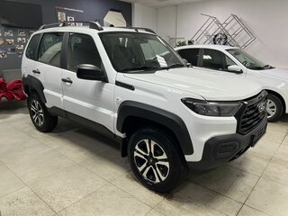 2026 Lada (ВАЗ) Niva Travel I Рестайлинг, белый, 1735900 рублей, вид 4