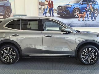 2026 Geely EX5 Гибрид EM-i, серый, 3974990 рублей, вид 5
