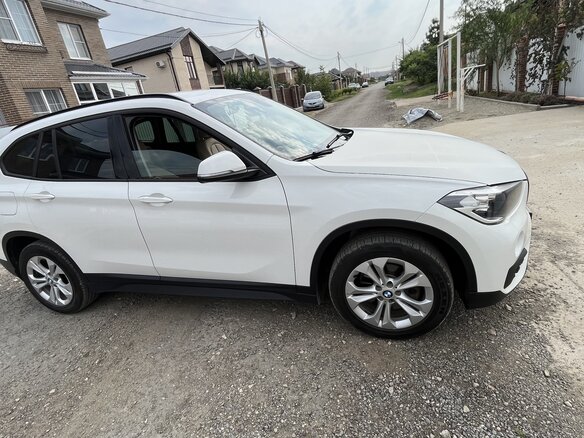 2016 BMW X1 18i sDrive II (F48), белый, 2000000 рублей - вид 14