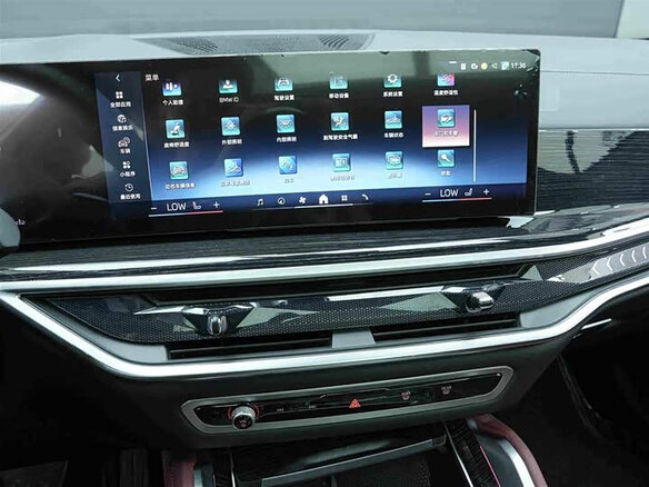 2025 BMW X6 30i III (G06) Рестайлинг, чёрный, 9482319 рублей - вид 8