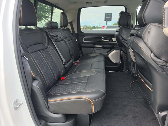 2026 Ram 1500 Crew Cab V Рестайлинг, белый, 10160000 рублей - вид 8
