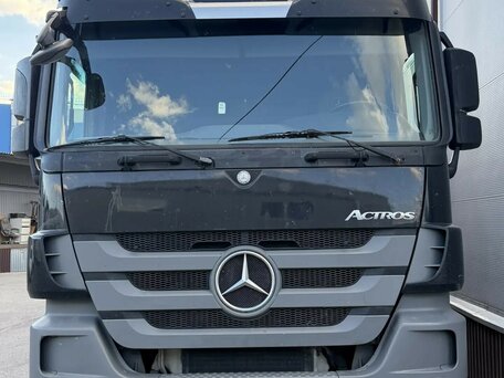 2015 Mercedes-Benz Actros, чёрный, 5900000 рублей, вид 1