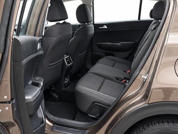 2017 Kia Sportage IV, коричневый, 2199999 рублей - вид 24