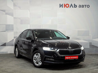 2020 Skoda Octavia IV (A8), чёрный, 2270000 рублей, вид 3