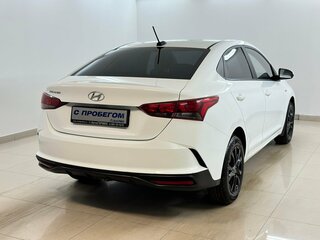 2020 Hyundai Solaris II Рестайлинг, белый, 1550000 рублей, вид 4