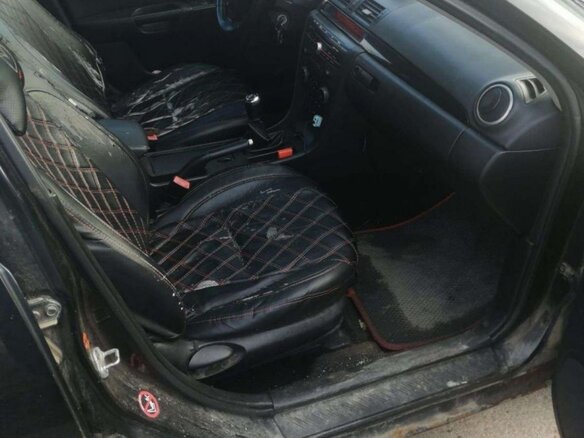 2005 Mazda 3 I (BK), чёрный - вид 5