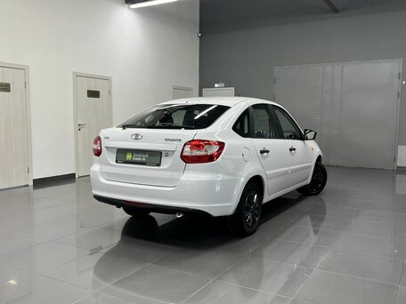 2016 Lada (ВАЗ) Granta I, белый, 495000 рублей, вид 2