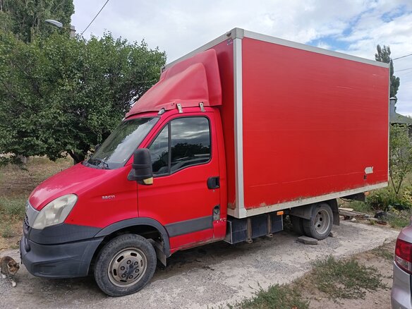 2014 Iveco Daily, красный, 999000 рублей - вид 2