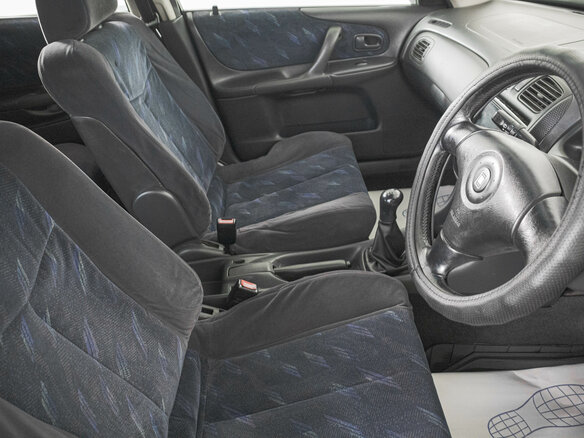 1999 Mazda Familia VIII (BJ), чёрный - вид 10