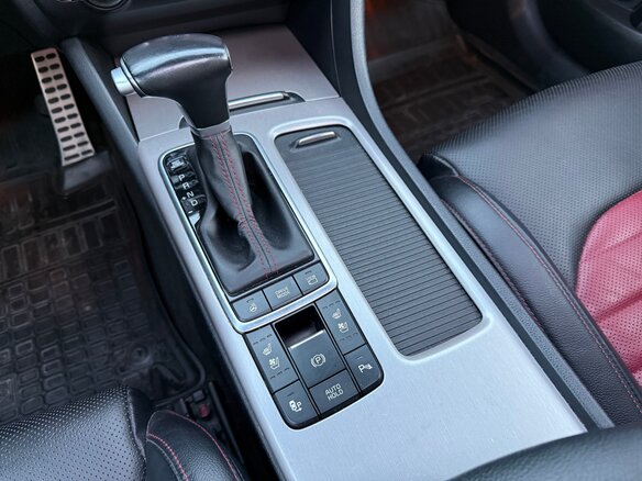 2018 Kia Optima IV Рестайлинг, белый, 2000000 рублей - вид 12