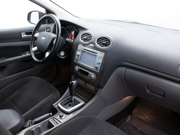 2008 Ford Focus II Рестайлинг, красный, 669000 рублей - вид 9