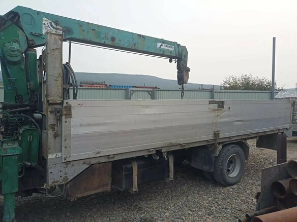 1994 Isuzu Forward (F-Series), жёлтый, 2750000 рублей - вид 2